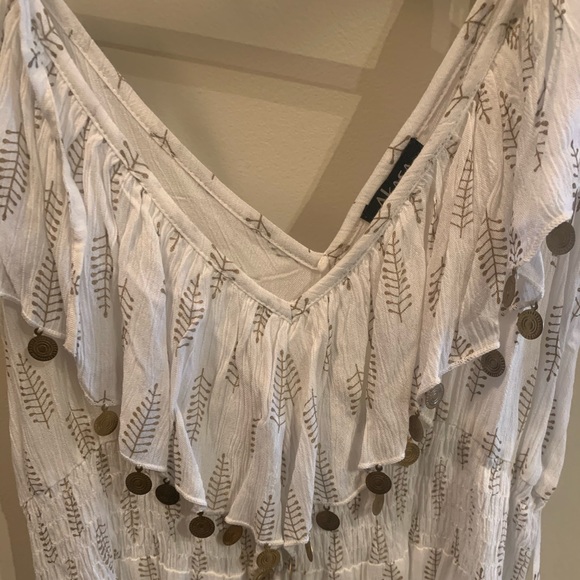 WHITE AKASA jumpsuit with gold pattern  size 8 - Picture 2 of 5